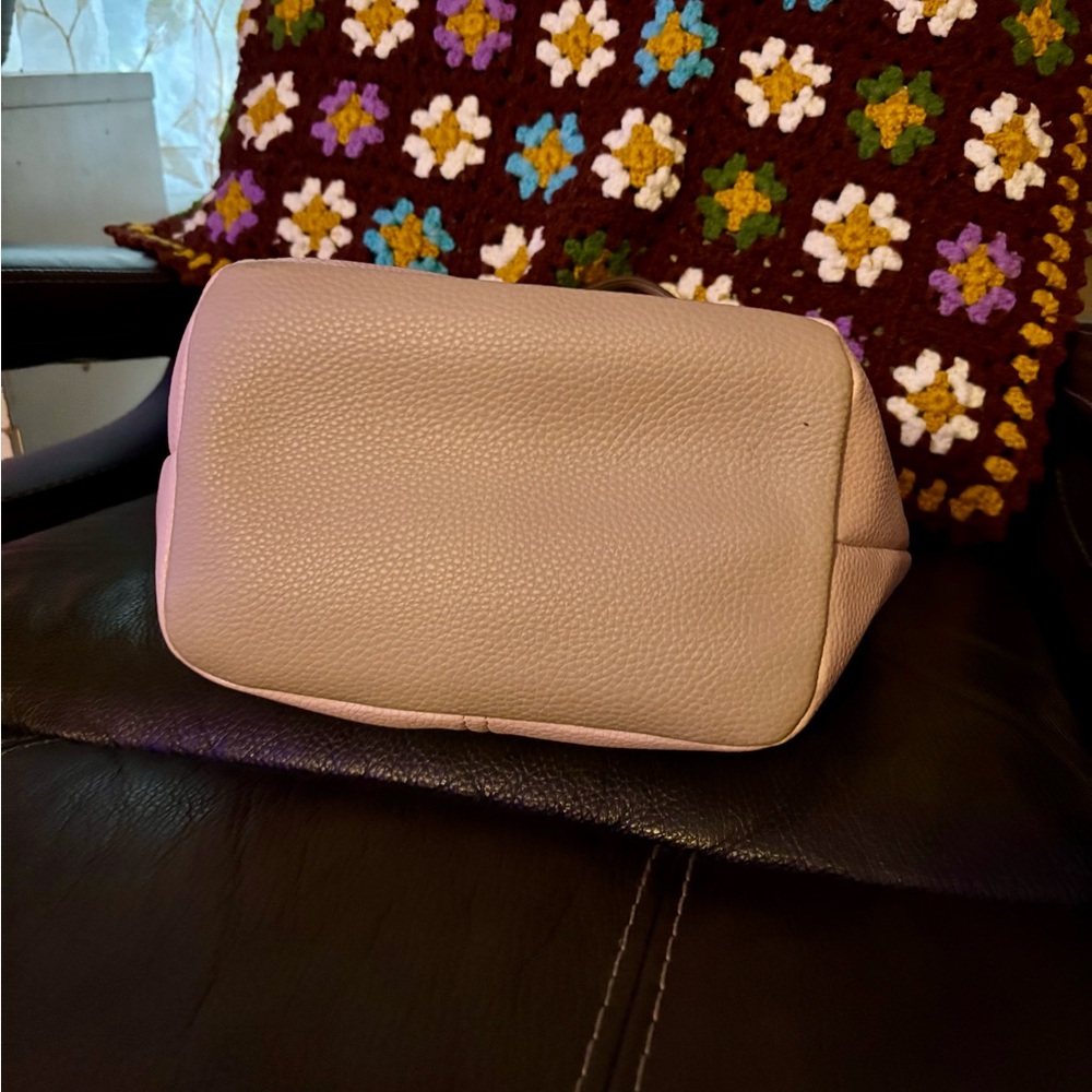 Anne Klein, Pink and white Tote Bag. - Picture 6 of 14